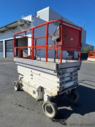 Scissor lift JLG 3246ES
