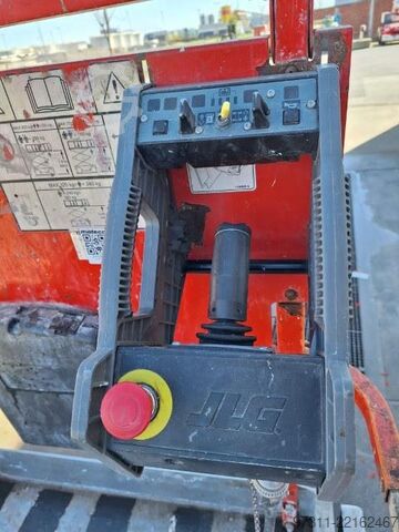 Scissor lift JLG 3246ES