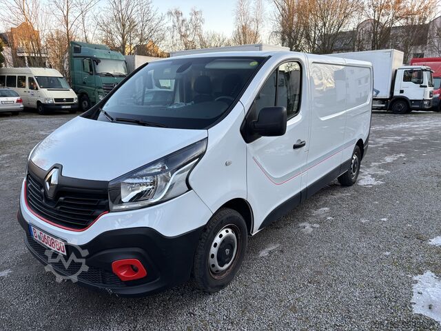 Panel van, air conditioning, navigation system, 89 kW Renault Trafic L