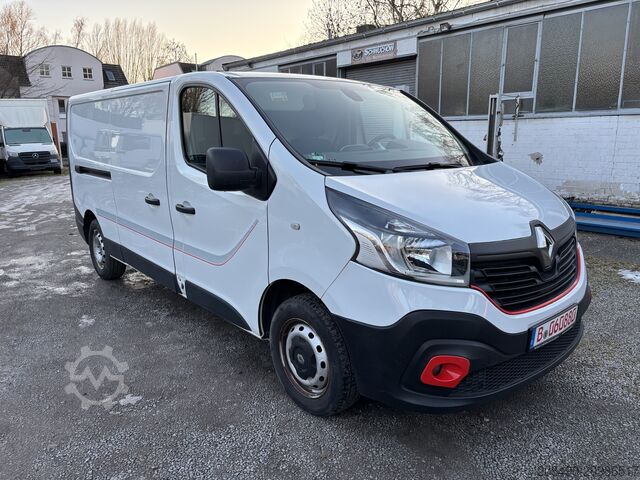 Panel van, air conditioning, navigation system, 89 kW Renault Trafic L