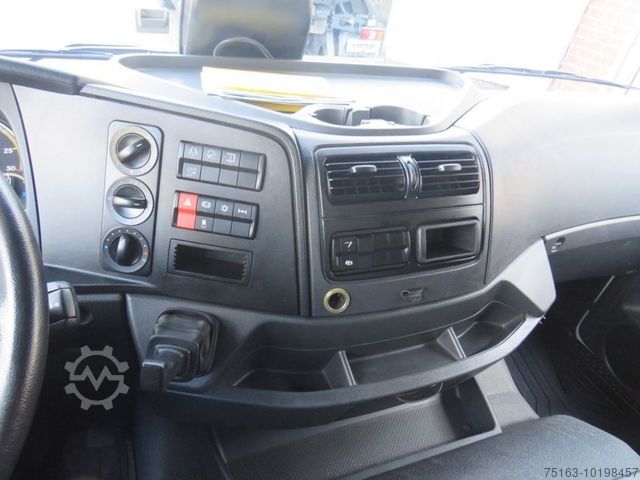 LKW mit Pritsche & Plane MERCEDES-BENZ Atego 1224 L Pritsche LBW LBW 1.5to