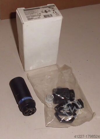 Inductive sensor Telemecanique XS4 P30PA370B