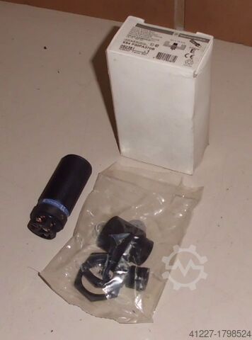 Inductive sensor Telemecanique XS4 P30PA370B