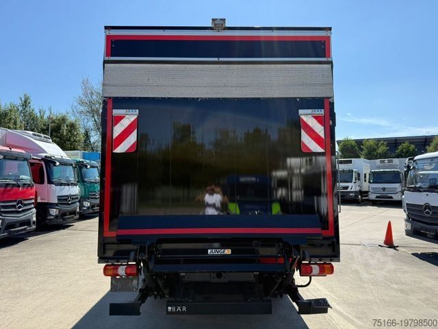Transporter mit Koffer MERCEDES-BENZ ATEGO 818 L Koffer 5,30 m LBW 1 to.*Seitentür
