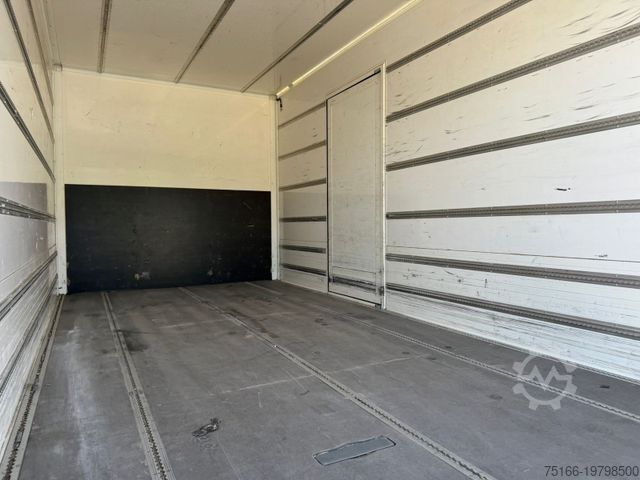 Transporter mit Koffer MERCEDES-BENZ ATEGO 818 L Koffer 5,30 m LBW 1 to.*Seitentür