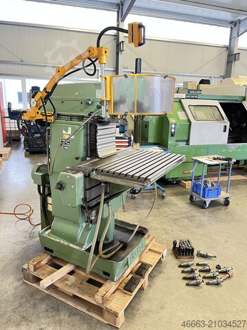 Milling machine + safety guard + digital readout + accessories Deckel FP3
