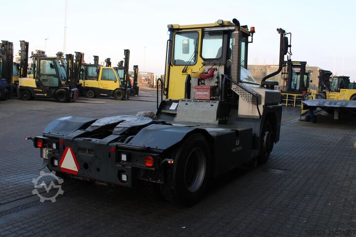 Terminal-Traktor MOL RM255 4X4
