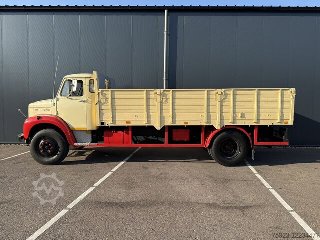 Loading platform Scania 50 L5046 – 4x2 classic oldtimer open box truck