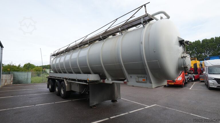 Tank GS 3 AXLE WATER TANK TRAILER