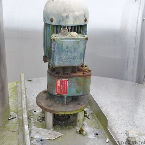 450 Liter Rührwerksbehälter aus V2A mit Rührscheibe 9098