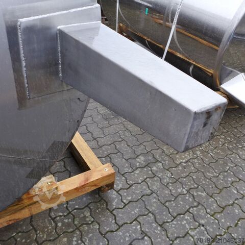 6000 Liter Rührwerksbehälter aus V2A mit Propellerrührwerk  9045