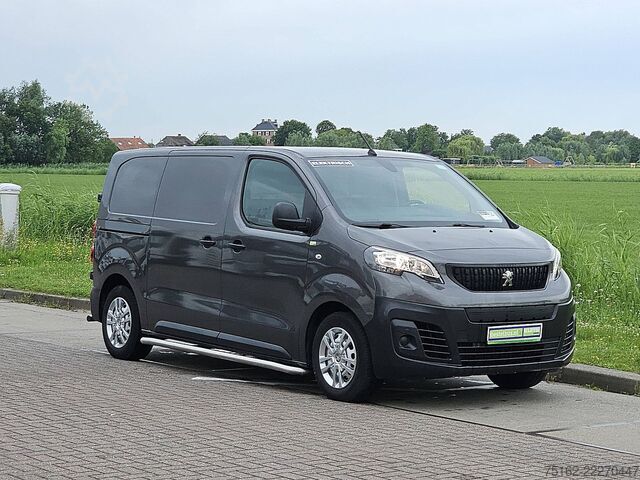 High-roof van PEUGEOT E-EXPERT L2 75kWH 330Km WLTP