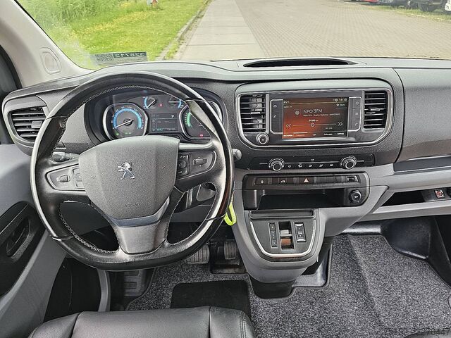 High-roof van PEUGEOT E-EXPERT L2 75kWH 330Km WLTP