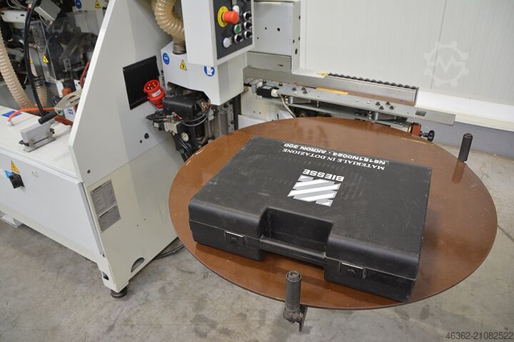Kantenanleimmaschine BIESSE AKRON 1320