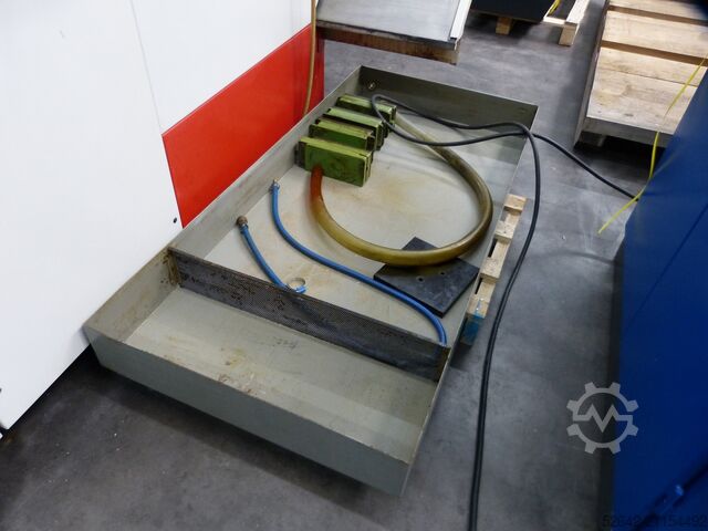 Universal-Fräsmaschine HERMLE U 630 S