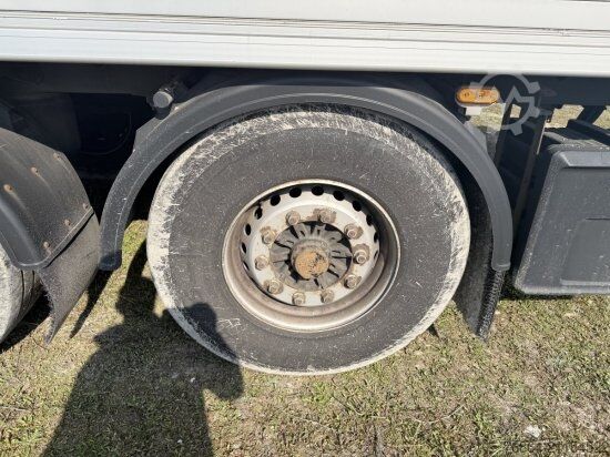 Kompletter Zug MERCEDES-BENZ ANTOS 2636 DAZU SCHEUWIMMER. FT1310