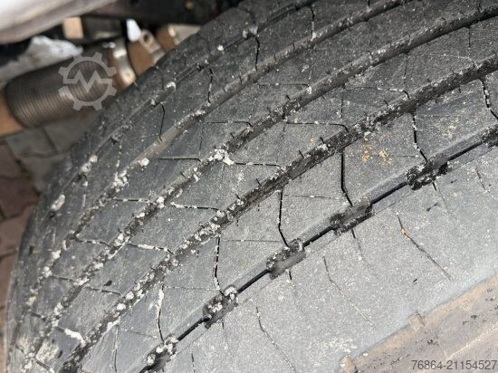 Volumen SZM MAN TGX 18.510 4X2 LOW DECK D2676LF78 RETARDER,