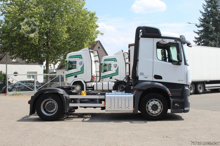 Standard tractor unit Mercedes-Benz Antos 1842   Anhähgerkupplung ACC Standheizung