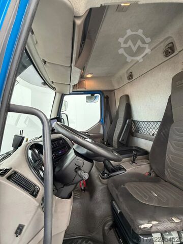 Suitcase DAF LF 45 210 255.496Km