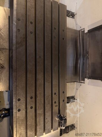 Vertikales Bearbeitungszentrum Haas VF-3