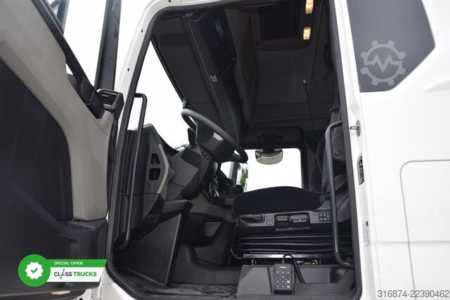 Standard tractor unit MAN TGX 18.470 GX