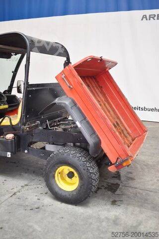 John Deere Gator 4x2 mit Dach (defekt) John Deere Gator 4x2 mit Dach (defekt)
