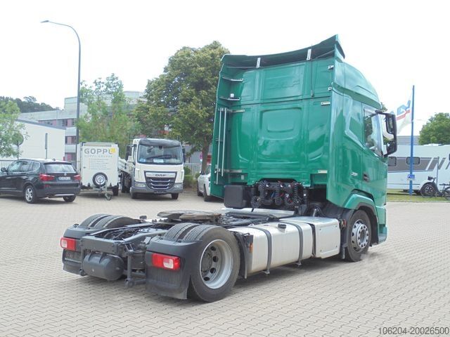 Volume tractor unit DAF XF480 FT Low Deck Sleeper High Cab Climate LCV