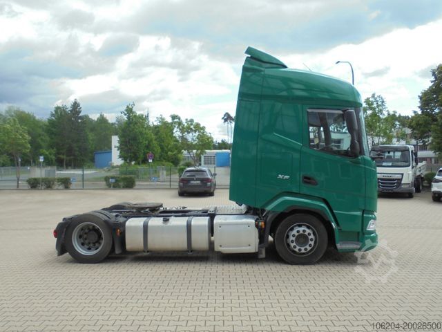 Volume tractor unit DAF XF480 FT Low Deck Sleeper High Cab Climate LCV