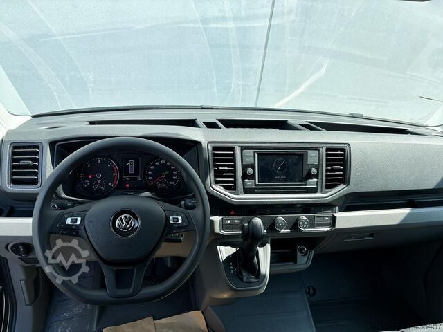 Delivery van Volkswagen Crafter