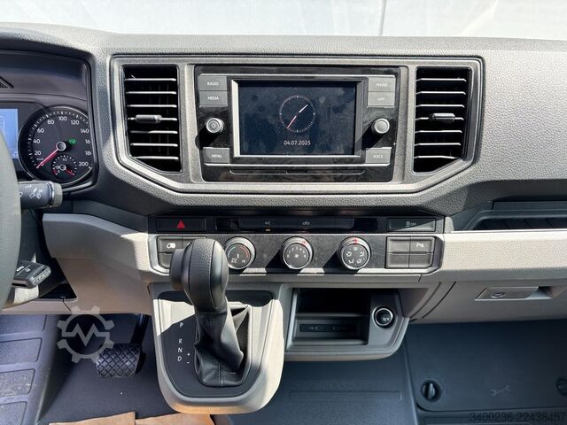 Delivery van Volkswagen Crafter