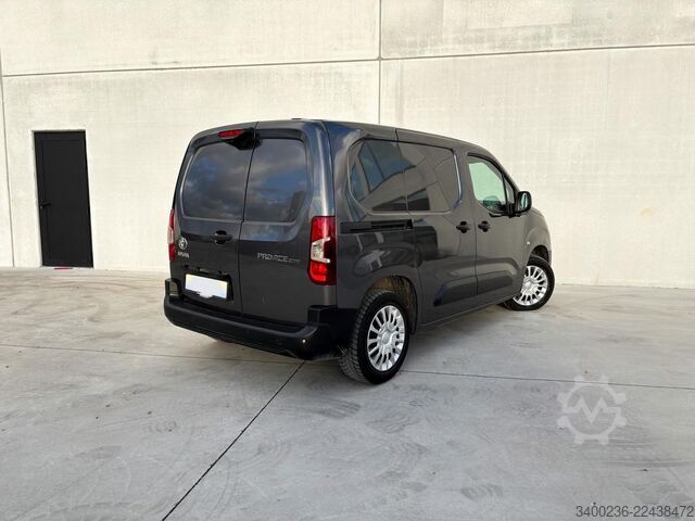 Delivery van Toyota Proace