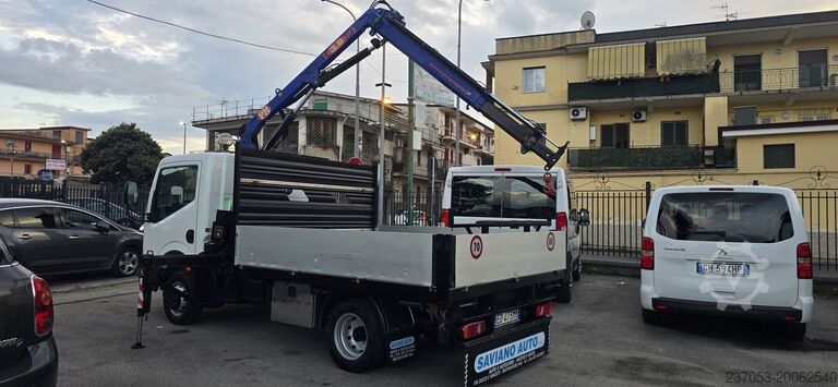 Lkw mit Arbeitsbühne NISSAN CABSTAR 35Q GRU PM + RADIOCOMANDO