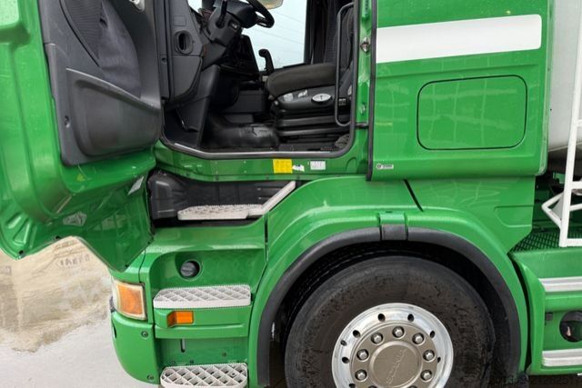 Tanker truck SCANIA R500 V8 6x2 13'100L