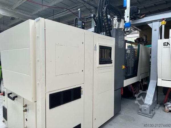 Injection molding machine Engel Victory 330H/200V/140 combi Ecodrive