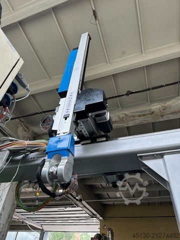 Injection molding machine Engel Victory 330H/200V/140 combi Ecodrive