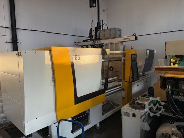 Injection molding machine Engel e-max 440/180