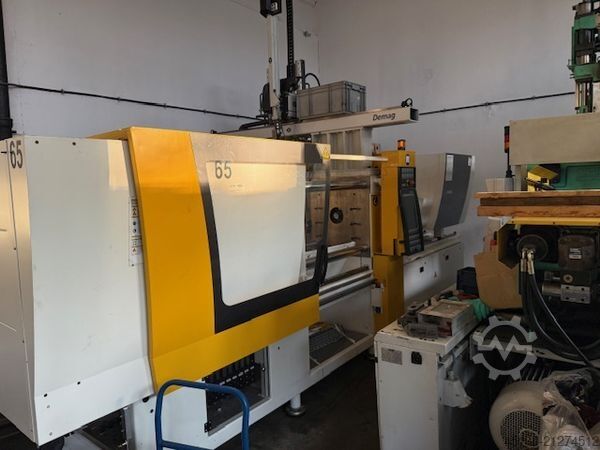Injection molding machine Engel e-max 440/180