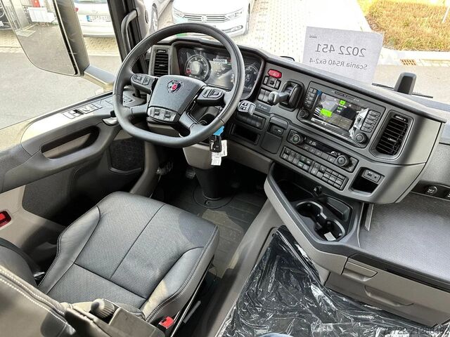 Ladepritsche Scania R560 6x2-4 BL Baustoff-Pritsche FASSI 2.24