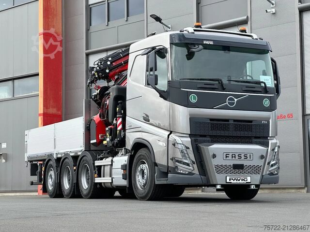 Kranwagen Volvo FH 500 8x4 Pritsche mit Fassi F905R.2.7 + JIB