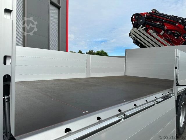 Kranwagen Volvo FH 500 8x4 Pritsche mit Fassi F905R.2.7 + JIB