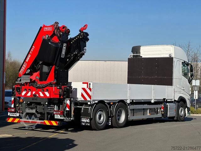 Containertransport Volvo FH 500 6x2 Containerpritsche mit FASSI 545RA.2.28