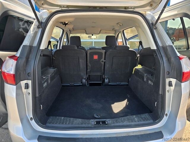 Minibus FORD Grand C-Max 1,5TDCi 88kW Trend