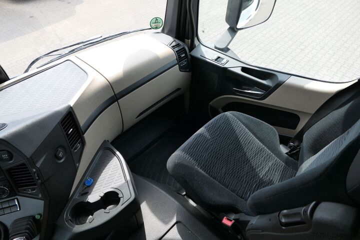 Beverage truck MERCEDES-BENZ Actros 2645 Getränke Retarder Komplettzug
