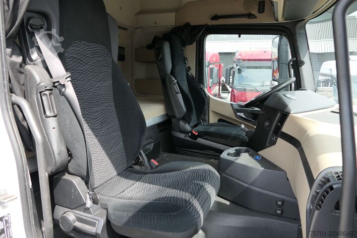 Beverage truck MERCEDES-BENZ Actros 2645 Getränke Retarder Komplettzug
