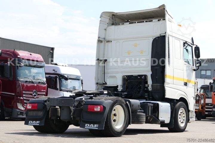 Standard tractor unit DAF XF 530 Space Cab XL-Tank Euro 6