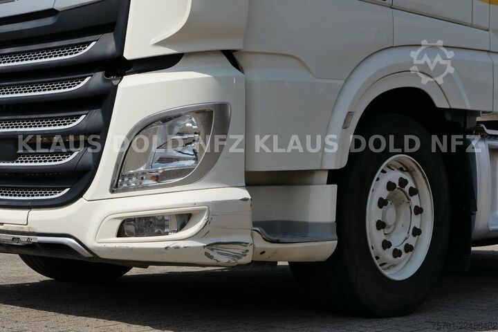 Standard tractor unit DAF XF 530 Space Cab XL-Tank Euro 6