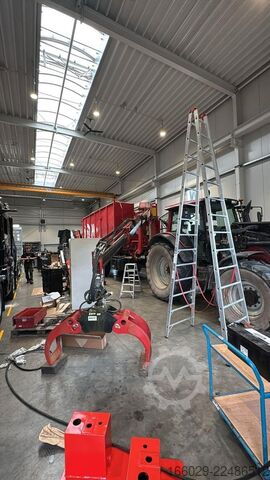 Swap body semitrailer  Abrollcontainer mit HMF Kran