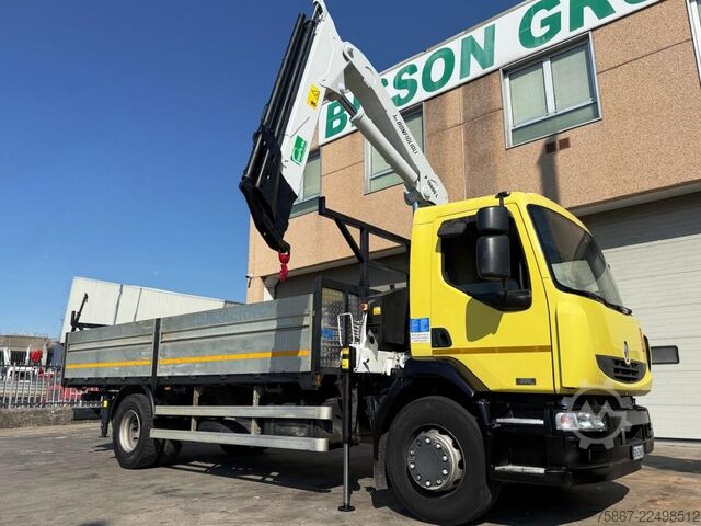 Flatbed truck Renault D220