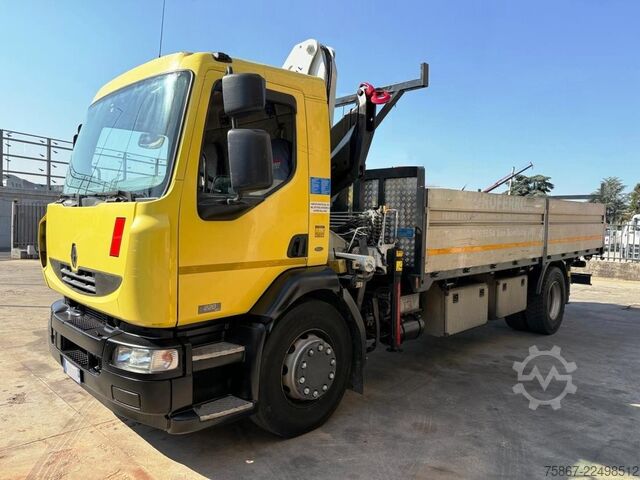 Flatbed truck Renault D220
