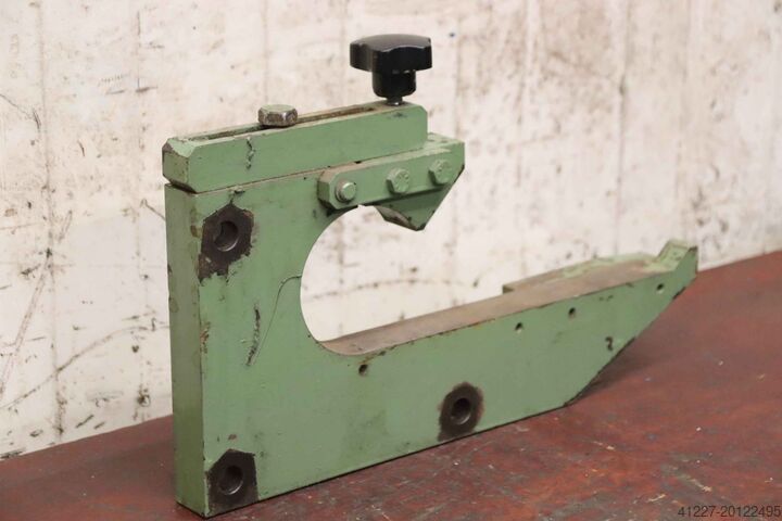 Klemmbügel für Rollenträger unbekannt Spannbereich Ø ca 90 mm